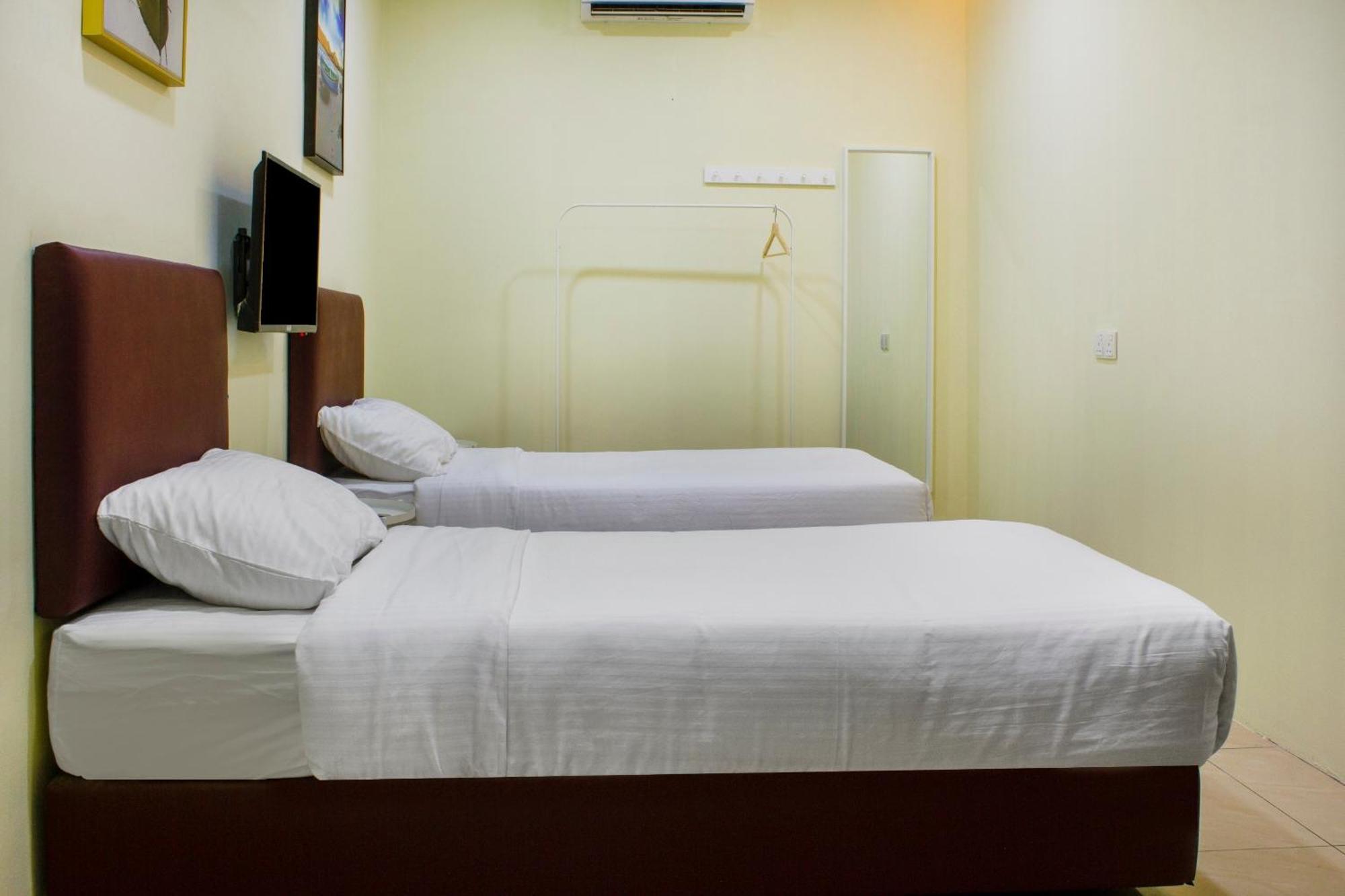 פסיר גודאנג Oyo 90090 Roselyn Inn 2 מראה חיצוני תמונה